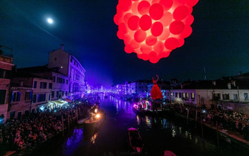 Festa Veneziana on the water – First Part - Carnevale di Venezia 2024 ...
